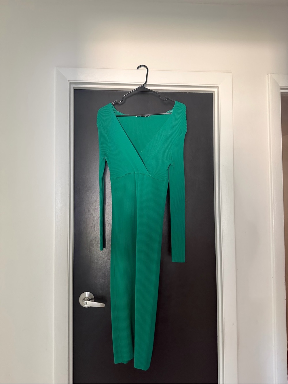 Zara Emerald Green Ribbed Long Sleeve V-Neck Dress
